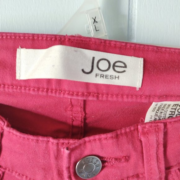 Joe Fresh Fuchsia Capri Pants - Picture 6 of 8